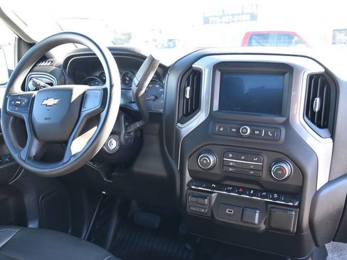 Used 2020 Chevrolet Silverado 1500 W/T w/ WT Value Package AWD/4WD image 12