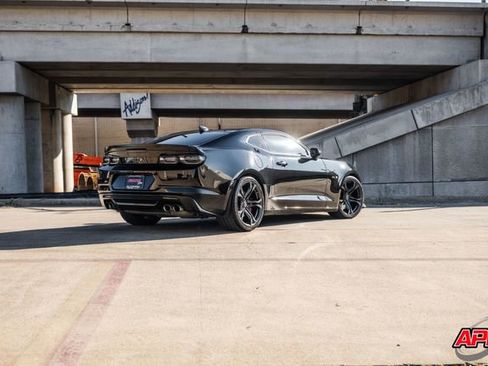 Used 2020 Chevrolet Camaro SS image 55