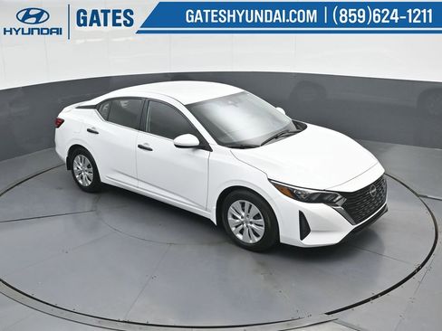 Used 2025 Nissan Sentra S FWD image 42