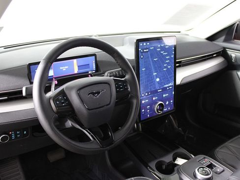 Used 2023 Ford Mustang Mach-E Select image 7
