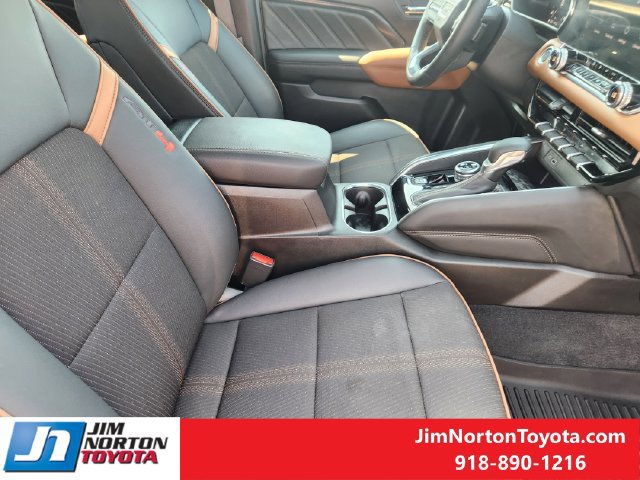 Used 2026 GMC Canyon AT4 AWD/4WD image 15