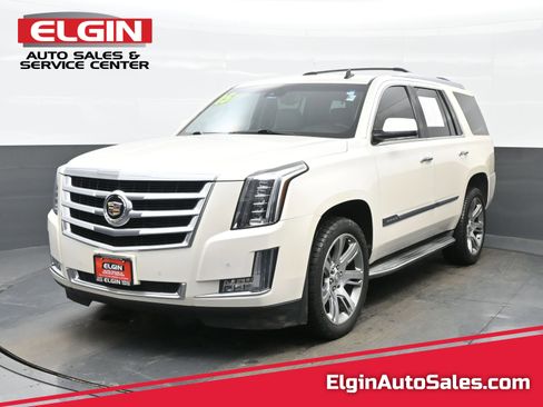 Used 2015 Cadillac Escalade Luxury image 1