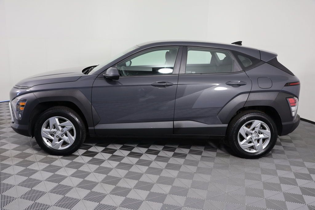 Used 2024 Hyundai Kona SE AWD/4WD image 5