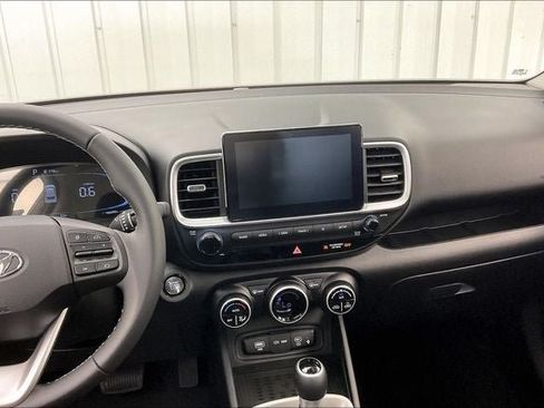 New 2026 Hyundai Venue SEL FWD image 7