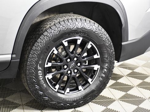 Used 2025 Chevrolet Traverse Z71 AWD/4WD image 51