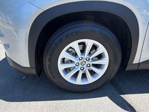 Used 2025 Toyota Grand Highlander FWD image 10