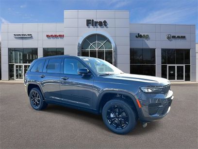 New 2025 Jeep Grand Cherokee Laredo