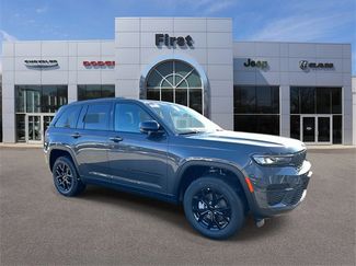 New 2025 Jeep Grand Cherokee Laredo video 1