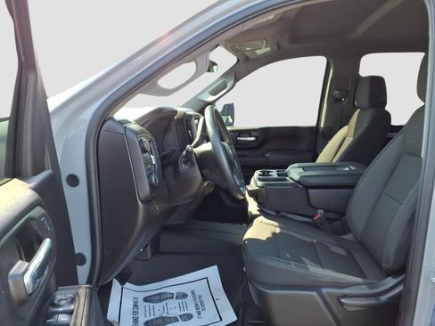 Used 2025 Chevrolet Silverado 2500 Custom w/ Z71 Off-Road Package AWD/4WD image 18