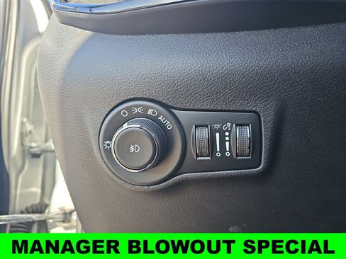 New 2026 Jeep Compass Latitude AWD/4WD image 24