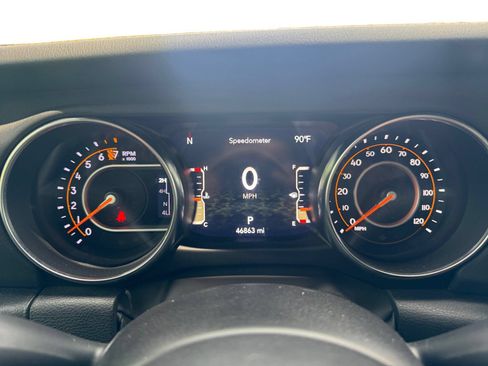 Used 2023 Jeep Gladiator Overland AWD/4WD image 23