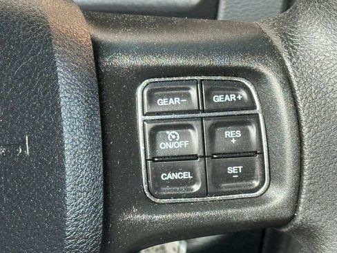 Used 2017 RAM 1500 Express AWD/4WD image 34