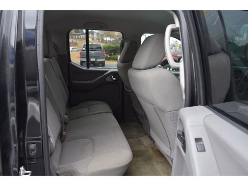 Used 2018 Nissan Frontier SV w/ Value Truck Package image 14