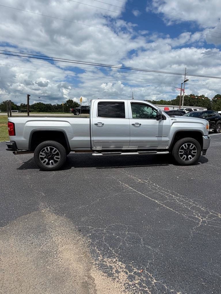 Used 2017 GMC Sierra 2500 SLT w/ Suspension Package, Off-Road AWD/4WD image 8