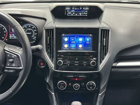 Used 2023 Subaru Forester Premium image 11