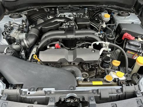 Used 2017 Subaru Forester 2.5i Touring image 9