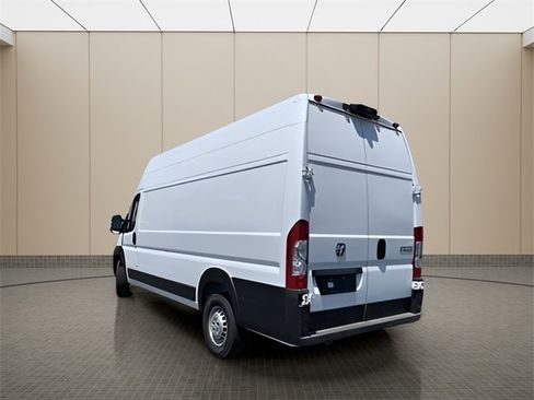 New 2024 RAM ProMaster 3500 w/ Convenience Group image 3