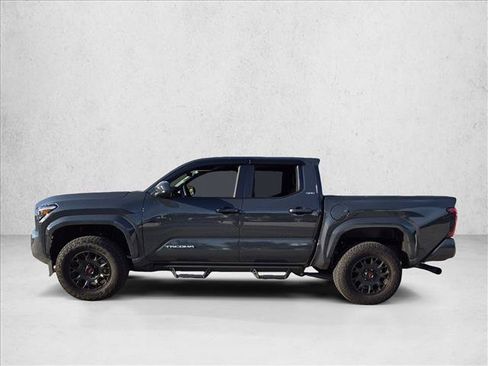 Used 2026 Toyota Tacoma SR5 AWD/4WD image 8