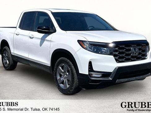 Used 2024 Honda Ridgeline TrailSport image 1