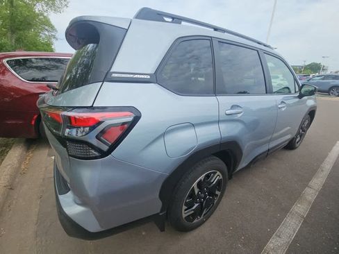 Used 2025 Subaru Forester Limited w/ Popular Package #2 AWD/4WD image 4