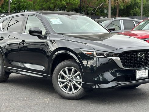 New 2025 MAZDA CX-5 AWD 2.5 S w/ Preferred Package image 2