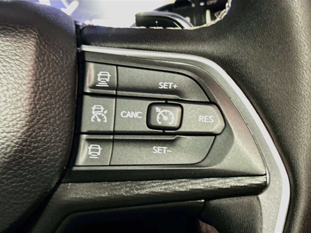 Certified 2023 Jeep Grand Cherokee Altitude RWD image 33