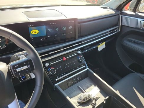 Used 2025 Hyundai Santa Fe SEL image 22