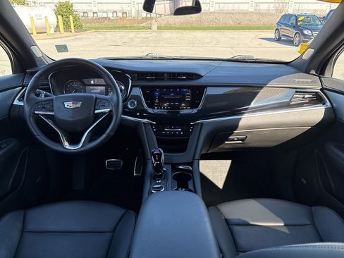 Used 2024 Cadillac XT6 Sport AWD/4WD image 10