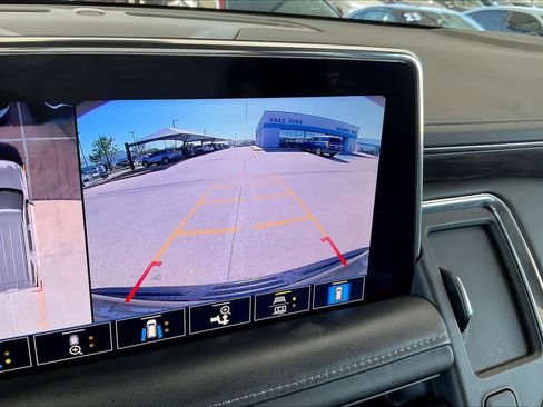 Used 2021 Chevrolet Tahoe LT w/ LT Signature Package image 27