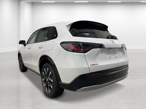 New 2026 Honda HR-V EX-L image 3