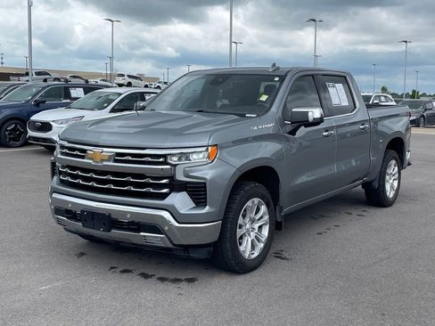 Used 2023 Chevrolet Silverado 1500 LTZ image 3