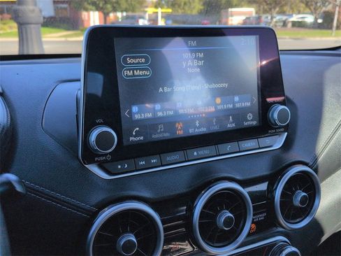 Used 2021 Nissan Sentra SV image 12