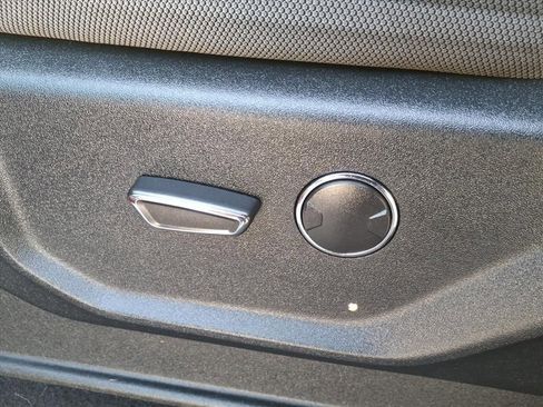 Used 2019 Ford F250 XLT w/ XLT Value Package image 16