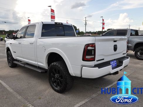 Used 2022 RAM 2500 Laramie w/ Night Edition AWD/4WD image 3