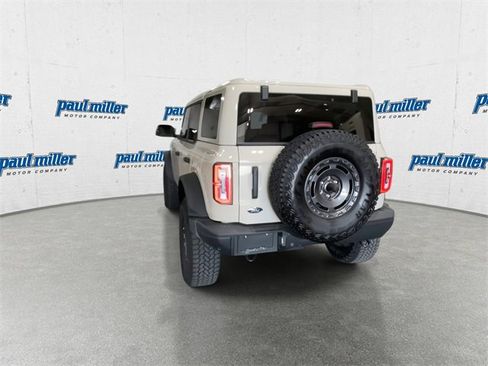 New 2025 Ford Bronco Badlands image 10