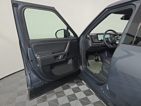 Used 2022 Rivian R1T Adventure AWD/4WD image 16