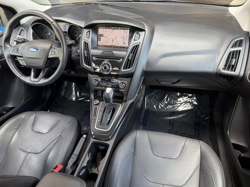 Used 2015 Ford Focus Titanium FWD image 26