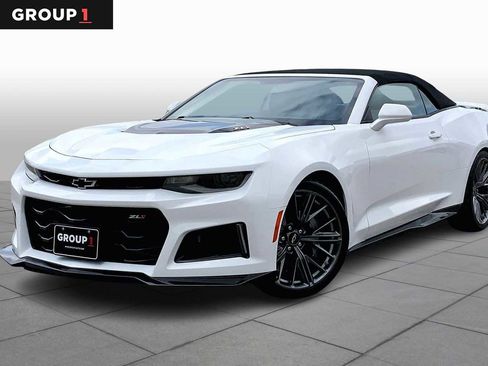 Used 2022 Chevrolet Camaro ZL1 image 1