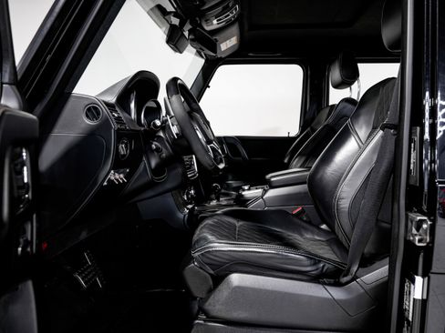 Used 2017 Mercedes-Benz G 550 Squared image 25