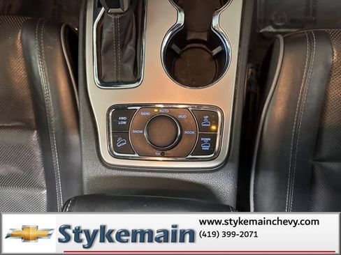 Used 2019 Jeep Grand Cherokee Overland image 26