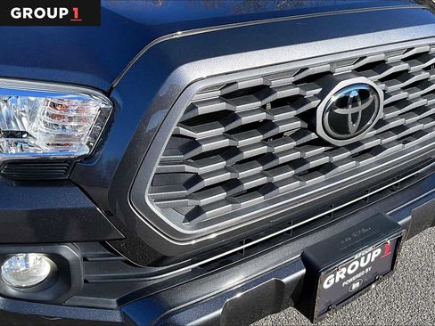Certified 2022 Toyota Tacoma TRD Sport image 31