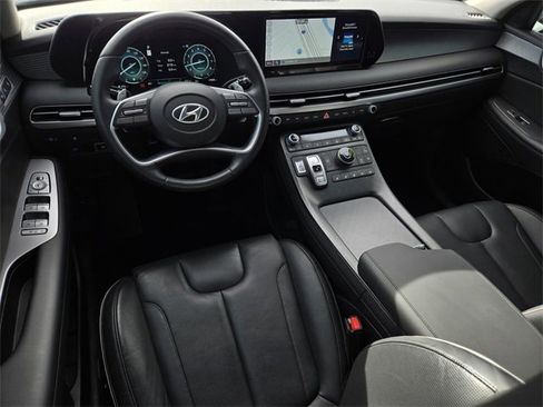Used 2024 Hyundai Palisade Limited image 19
