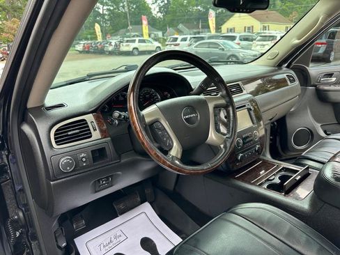 Used 2013 GMC Yukon XL Denali RWD image 21