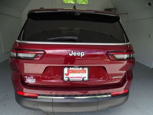 Certified 2024 Jeep Grand Cherokee L Limited w/ Luxury Tech Group II AWD/4WD image 23