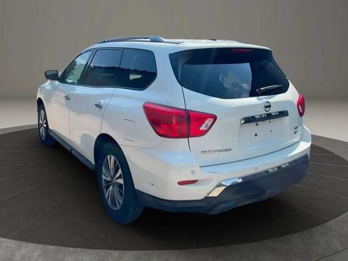 Used 2018 Nissan Pathfinder SV AWD/4WD image 10