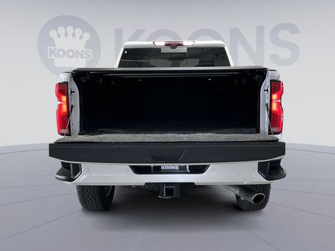 Used 2024 Chevrolet Silverado 2500 High Country w/ Technology Package AWD/4WD image 26