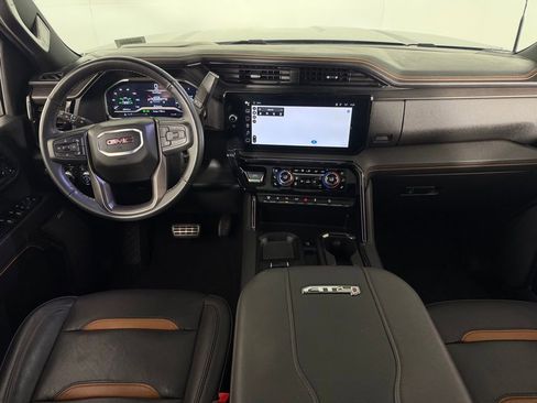 Used 2024 GMC Sierra 2500 AT4 w/ AT4 Premium Plus Package image 12