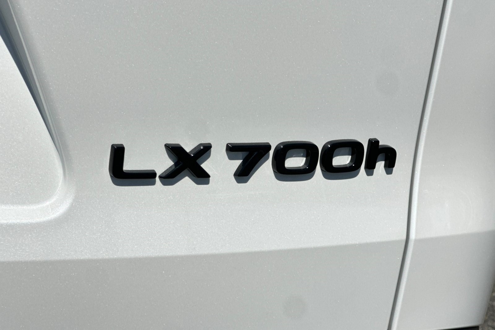 New 2026 Lexus LX 700h Luxury w/ Accessory Package (Z1) AWD/4WD image 26