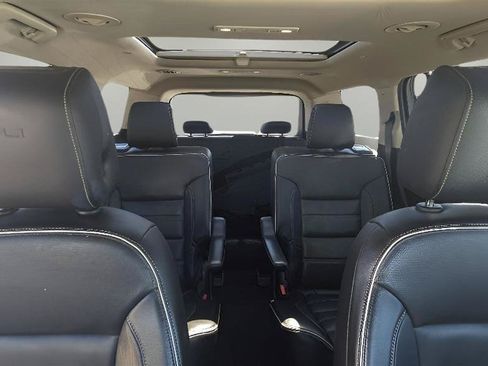 Used 2017 GMC Acadia Denali w/ Technology Package AWD/4WD image 38
