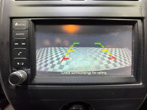 Used 2019 Nissan Versa SV FWD image 29